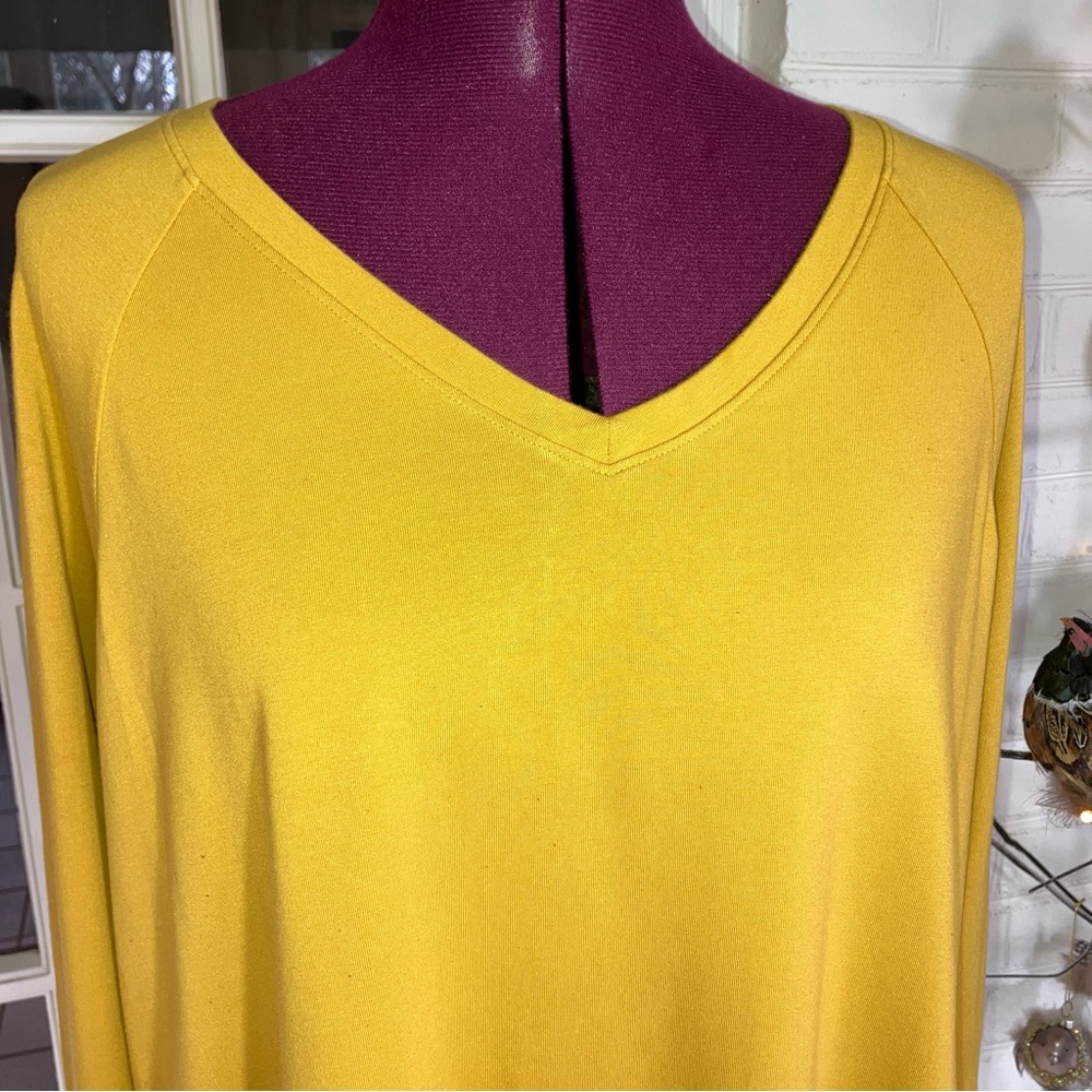 Isaac Mizrahi Yellow Tunic Top - Picture 3 of 7